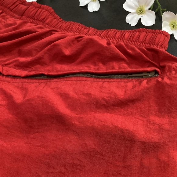 Speedo Paneled Red & Tan Logo Swim Trunks Paneled NWOT Yoked Back - Picture 8 of 12